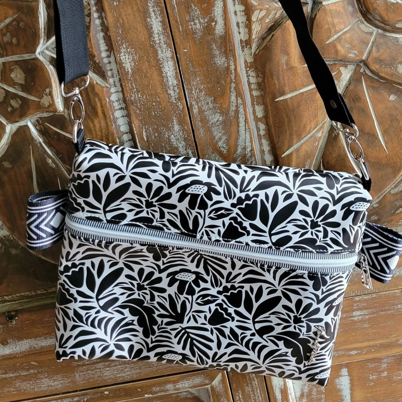 Black and Cream Floral Vinyl